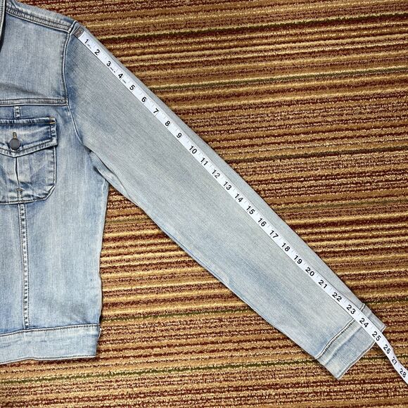 Kut from the Kloth Denim Jacket Women's Medium Blue Light Wash Stretch Trucker - Picture 11 of 16